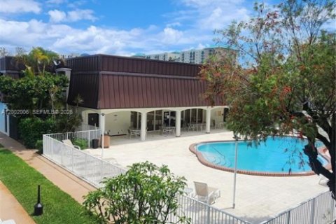 Copropriété à louer à Dania Beach, Floride: 2 chambres, 86.68 m2 № 2091289 - photo 23