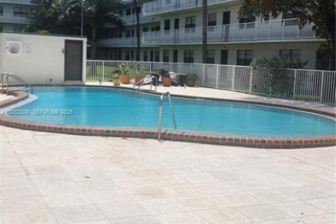 Copropriété à louer à Dania Beach, Floride: 2 chambres, 86.68 m2 № 2091289 - photo 20