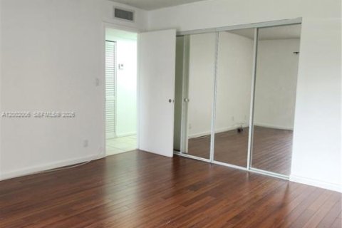 Copropriété à louer à Dania Beach, Floride: 2 chambres, 86.68 m2 № 2091289 - photo 13