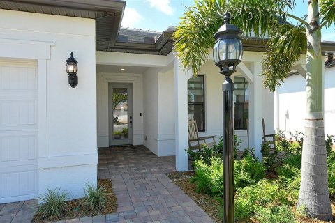 Villa ou maison à louer à Bradenton, Floride: 3 chambres, 190.82 m2 № 2298946 - photo 3