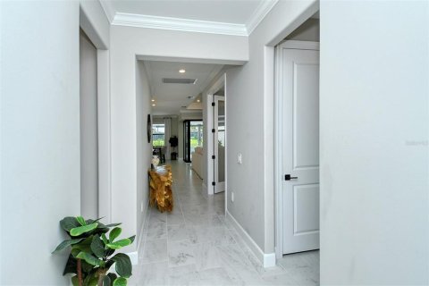 Villa ou maison à louer à Bradenton, Floride: 3 chambres, 190.82 m2 № 2298946 - photo 4