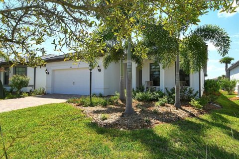 Villa ou maison à louer à Bradenton, Floride: 3 chambres, 190.82 m2 № 2298946 - photo 2