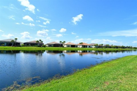 Villa ou maison à louer à Bradenton, Floride: 3 chambres, 190.82 m2 № 2298946 - photo 17