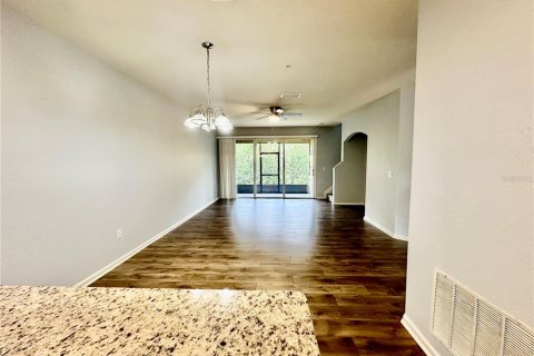 Снять в аренду таунхаус в Киссимми, Флорида 4 комнаты, 162.49м2, № 1885332 - фото 9