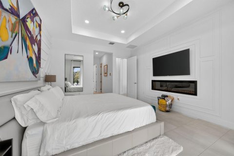 House in Boca Raton, Florida 4 bedrooms, 313.36 sq.m. № 2175983 - photo 26