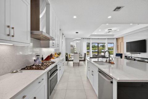 House in Boca Raton, Florida 4 bedrooms, 313.36 sq.m. № 2175983 - photo 14