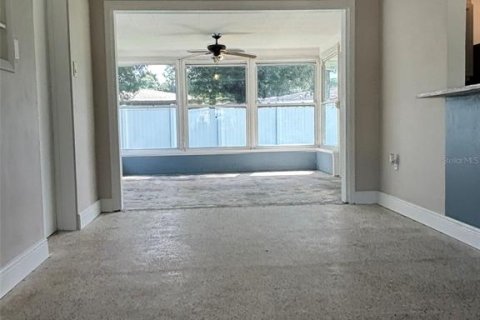 House in Kenneth City, Florida 2 bedrooms, 98.66 sq.m. № 1898748 - photo 19