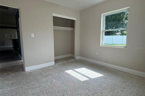 House in Kenneth City, Florida 2 bedrooms, 98.66 sq.m. № 1898748 - photo 13