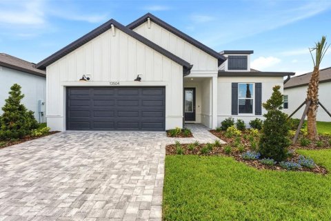 House in Spring Hill, Florida 3 bedrooms, 255.3 sq.m. № 2100869