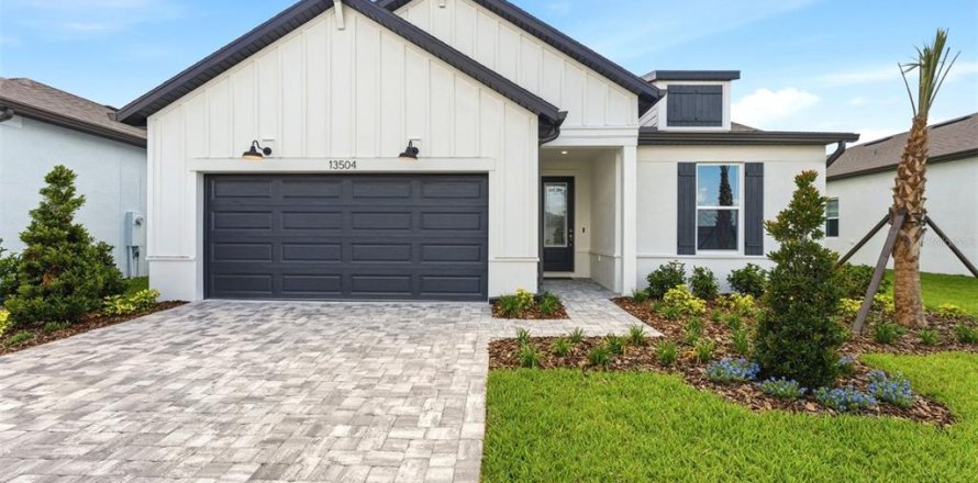 House in Spring Hill, Florida 3 bedrooms, 255.3 sq.m. № 2100869