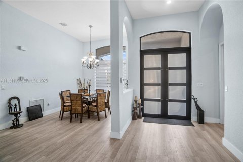 Купить виллу или дом в Пемброк-Пайнс, Флорида 4 спальни, 274.71м2, № 1991826 - фото 8