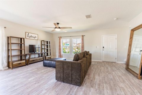 House in Riverview, Florida 4 bedrooms, 213.77 sq.m. № 1765361 - photo 11