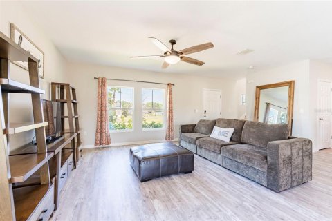 House in Riverview, Florida 4 bedrooms, 213.77 sq.m. № 1765361 - photo 14