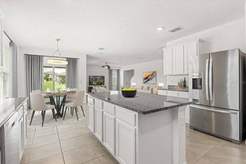 Villa ou maison à vendre à Mount Dora, Floride: 4 chambres, 253.16 m2 № 1800095 - photo 5