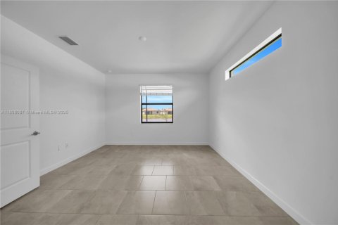 Снять в аренду виллу или дом в Истеро, Флорида 2 спальни, 145.3м2, № 1949862 - фото 26