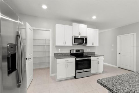 House in Wesley Chapel, Florida 5 bedrooms, 269.6 sq.m. № 1797279 - photo 6