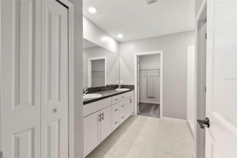 House in Wesley Chapel, Florida 5 bedrooms, 269.6 sq.m. № 1797279 - photo 24