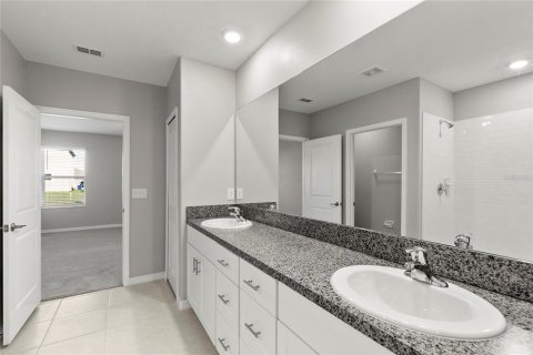 House in Wesley Chapel, Florida 5 bedrooms, 269.6 sq.m. № 1797279 - photo 23