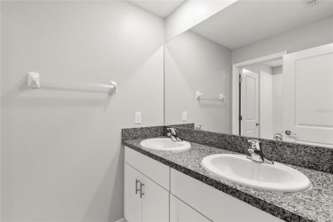 House in Wesley Chapel, Florida 5 bedrooms, 269.6 sq.m. № 1797279 - photo 30