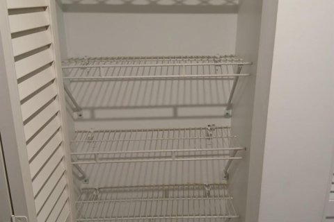 Condo in Palm Springs, Florida, 1 bedroom  № 2170043 - photo 10