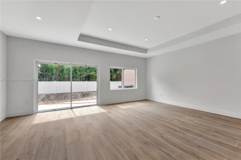 Condo in Coral Springs, Florida, 3 bedrooms  № 1830515 - photo 13