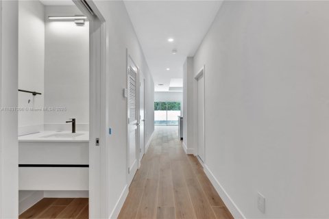 Condo in Coral Springs, Florida, 3 bedrooms  № 1830515 - photo 4