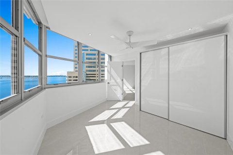 Condo in Miami, Florida, 2 bedrooms № 1962157 - photo 20
