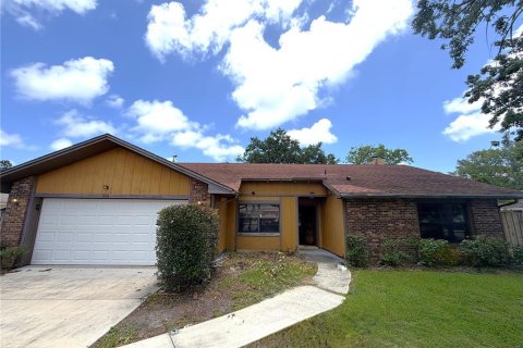 House in Port Orange, Florida 3 bedrooms, 154.78 sq.m. № 2393987
