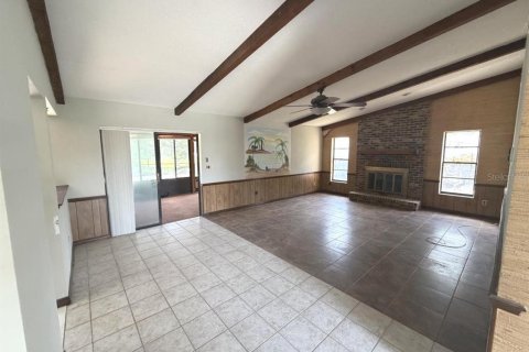 House in Port Orange, Florida 3 bedrooms, 154.78 sq.m. № 2393987 - photo 4