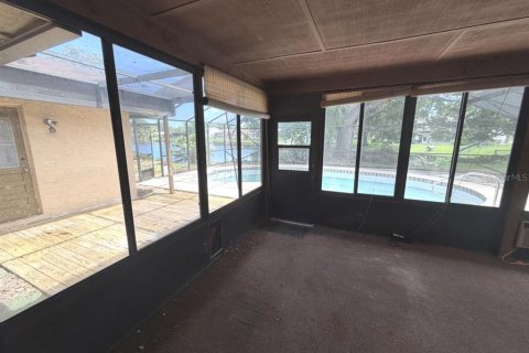 House in Port Orange, Florida 3 bedrooms, 154.78 sq.m. № 2393987 - photo 16