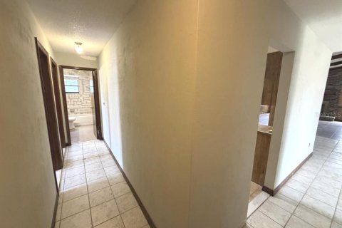 House in Port Orange, Florida 3 bedrooms, 154.78 sq.m. № 2393987 - photo 25