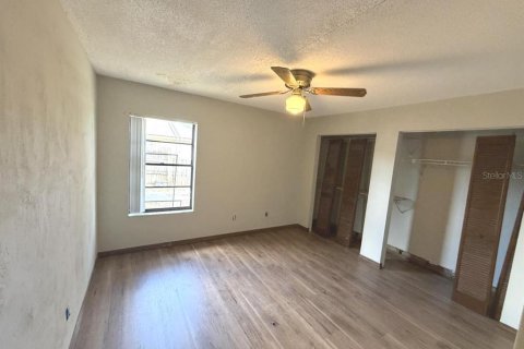House in Port Orange, Florida 3 bedrooms, 154.78 sq.m. № 2393987 - photo 28