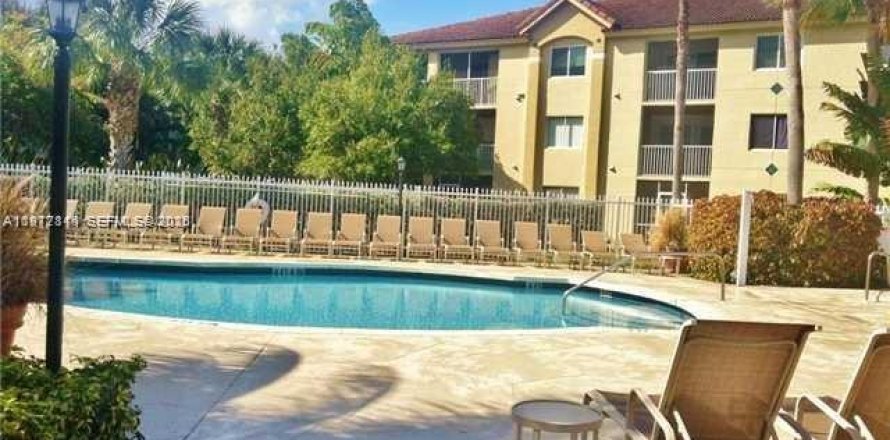 Condo in Hollywood, Florida, 2 bedrooms  № 2042434