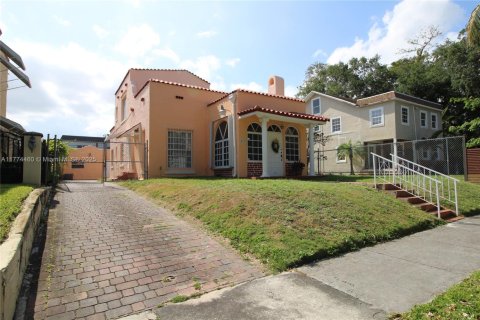 Propiedad comercial en venta en Miami, Florida, 224.36 m2 № 1868779 - foto 3