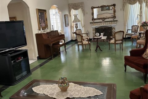 Propiedad comercial en venta en Miami, Florida, 224.36 m2 № 1868779 - foto 14