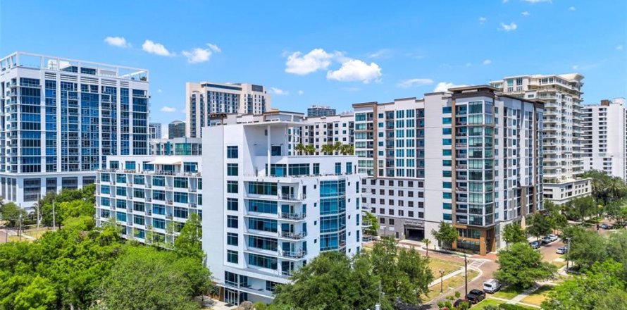 Condo à Orlando, Floride, 3 chambres № 2430401