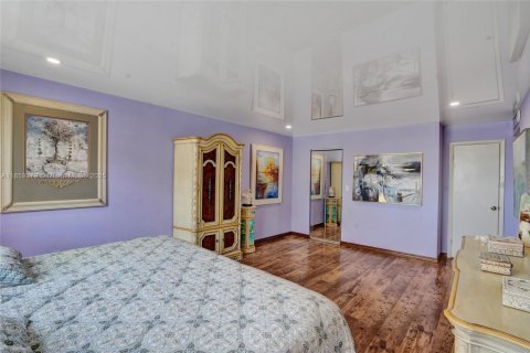 Condominio en venta en Hallandale Beach, Florida, 2 dormitorios, 126.35 m2 № 1890054 - foto 30