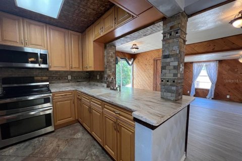 House in Tampa, Florida 3 bedrooms, 133.78 sq.m. № 1901314 - photo 11