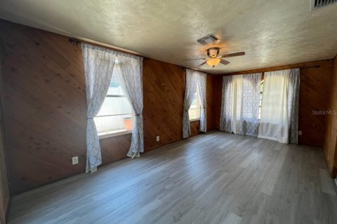 House in Tampa, Florida 3 bedrooms, 133.78 sq.m. № 1901314 - photo 19