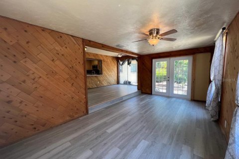 House in Tampa, Florida 3 bedrooms, 133.78 sq.m. № 1901314 - photo 17