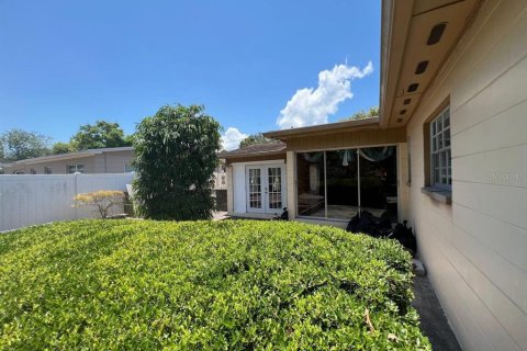 House in Tampa, Florida 3 bedrooms, 133.78 sq.m. № 1901314 - photo 28