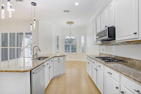 Casa en venta en Tampa, Florida, 4 dormitorios, 212 m2 № 1662336 - foto 22