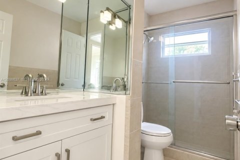 Condo in Hallandale Beach, Florida, 1 bedroom  № 2399674 - photo 6
