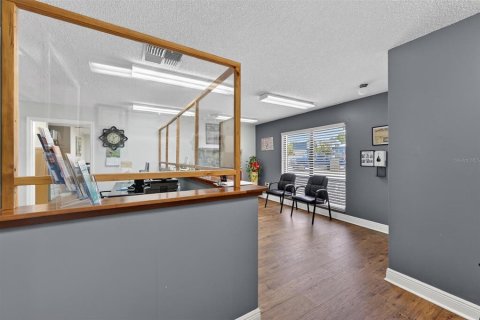 Commercial property in Apopka, Florida 256.41 sq.m. № 2102352 - photo 10