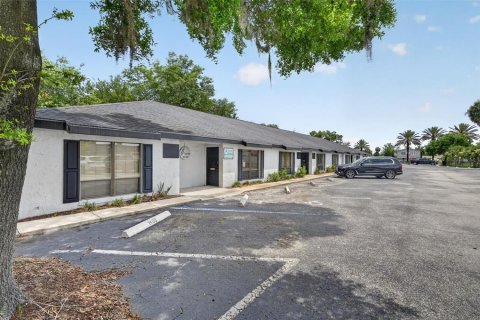 Commercial property in Apopka, Florida 256.41 sq.m. № 2102352 - photo 3