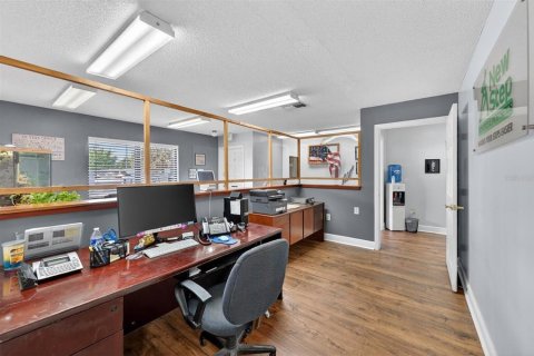 Commercial property in Apopka, Florida 256.41 sq.m. № 2102352 - photo 12