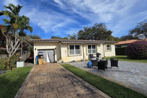 House in Miami Shores, Florida 2 bedrooms, 151.24 sq.m. № 1752871 - photo 28
