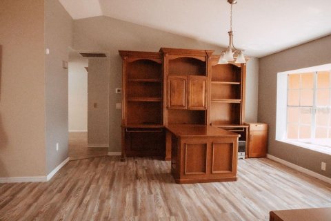 Купить виллу или дом в Спринг-Хилл, Флорида 11 комнат, 174.66м2, № 2147550 - фото 12