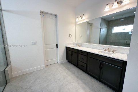 Casa en alquiler en Orlando, Florida, 3 dormitorios, 225.2 m2 № 1993822 - foto 7