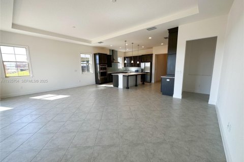 Casa en alquiler en Orlando, Florida, 3 dormitorios, 225.2 m2 № 1993822 - foto 12